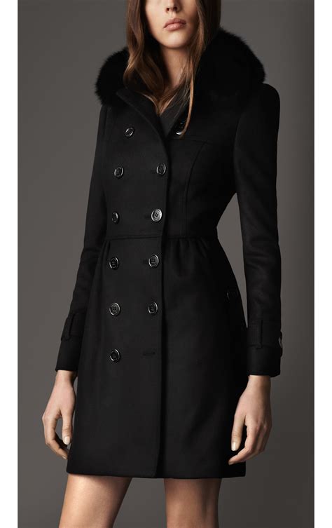 Burberry Coats and Jackets for Women .